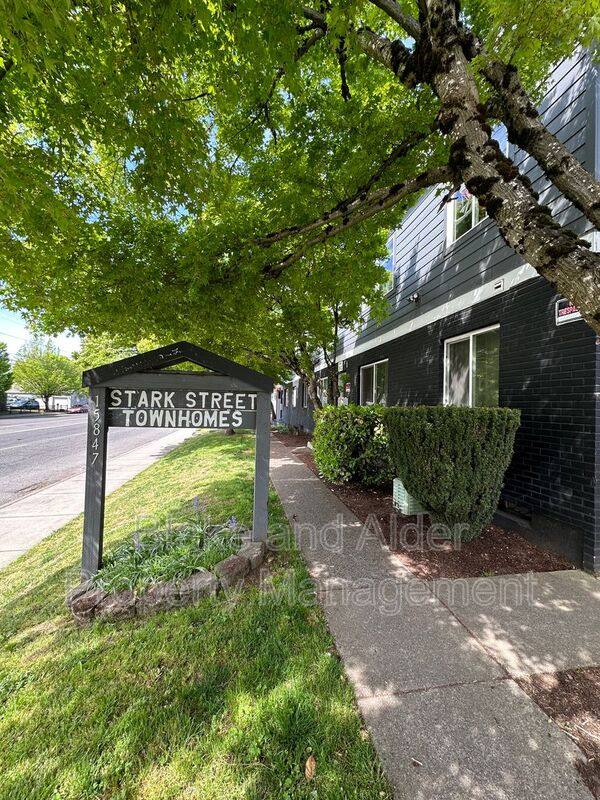 Apartment for rent at 15847 SE Stark St #14, Portland, OR 97233