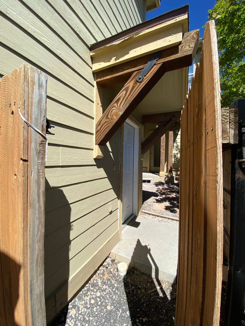 House for rent at 1402 E Scarlet Dr, Flagstaff, AZ 86001