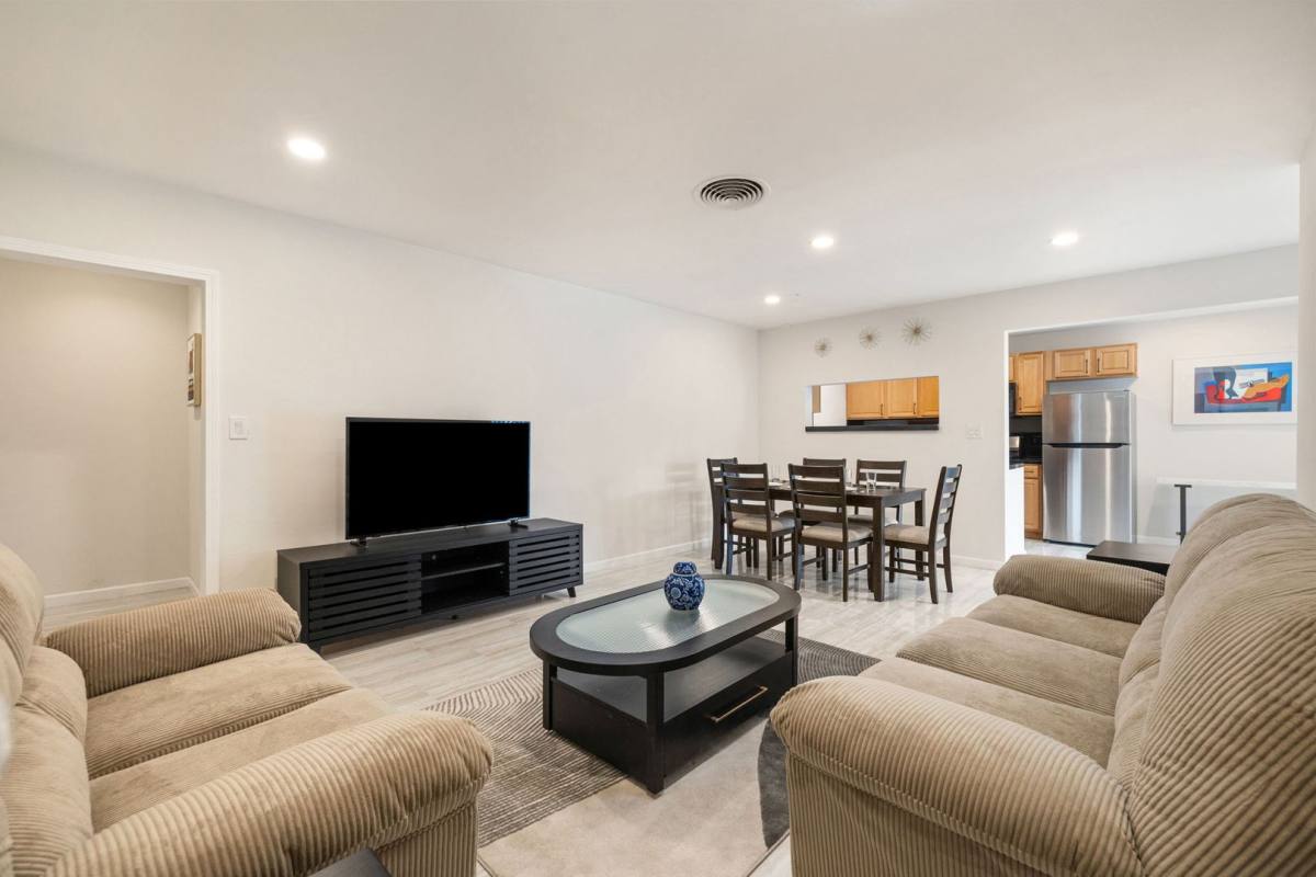 Apartment for rent at 1425 S Via Soledad, Palm Springs, CA 92264