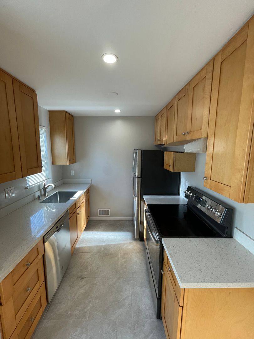 Apartment for rent at 610 Ansel Rd, San Mateo, CA 94401