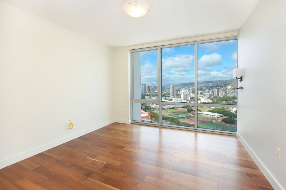 Apartment for rent at 1189 Waimanu St, Honolulu, HI 96814