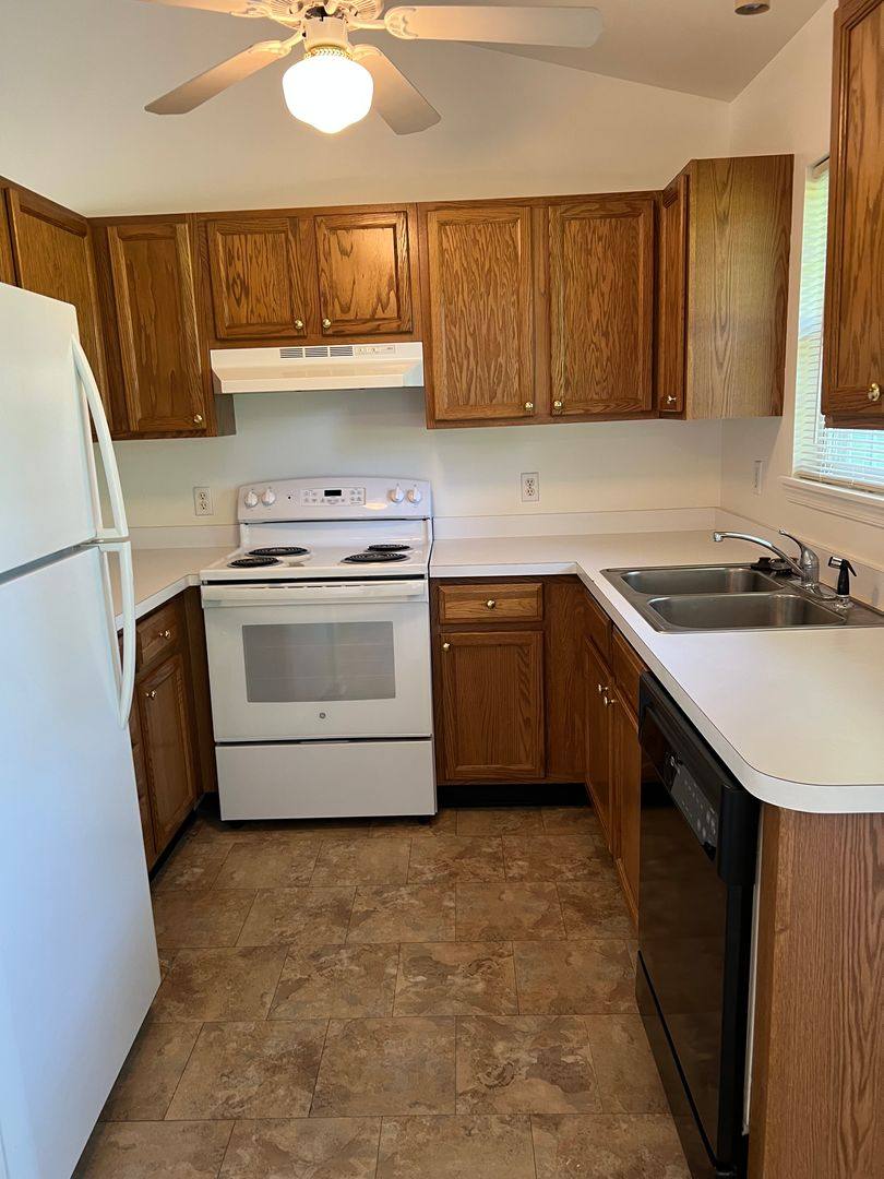 Apartment for rent at 9-12 Eastwick Lane, Carlisle, PA 17015