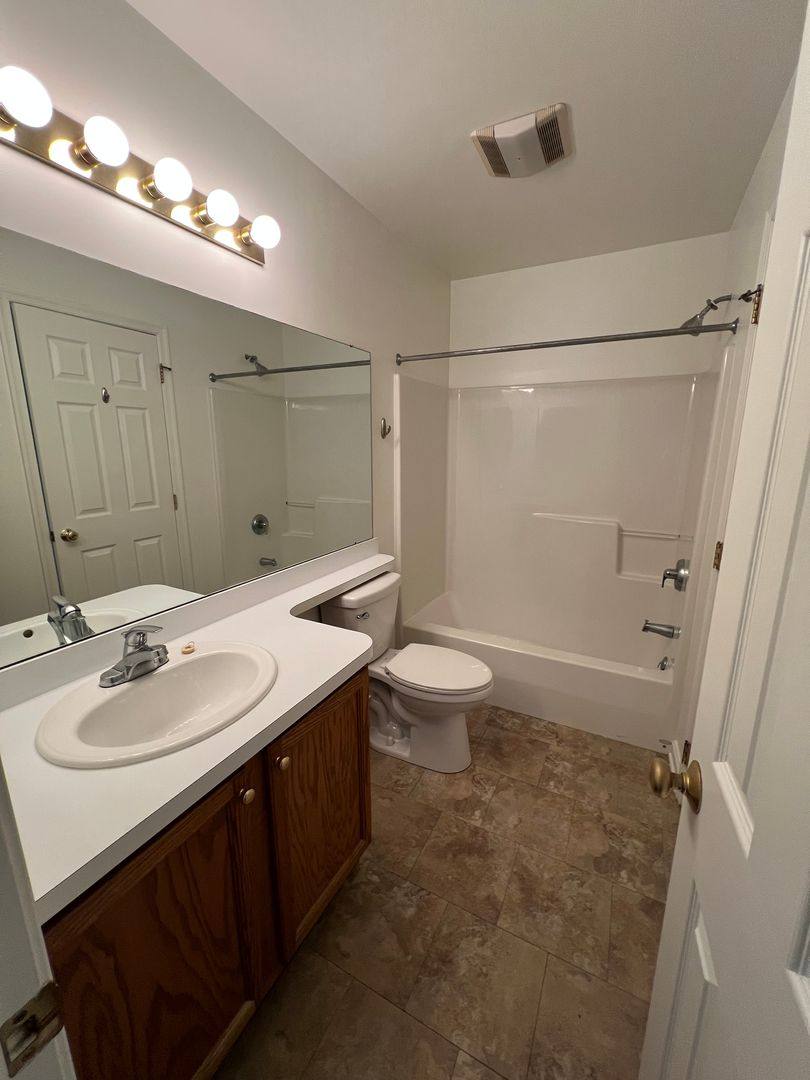 Apartment for rent at 9-12 Eastwick Lane, Carlisle, PA 17015