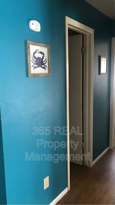 Apartment for rent at 1620 9th Ave #8, Greeley, CO 80631