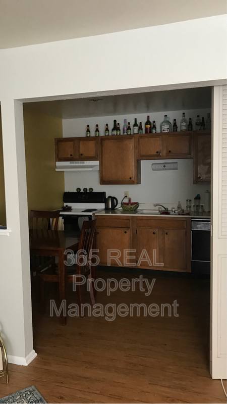 Apartment for rent at 1620 9th Ave #8, Greeley, CO 80631
