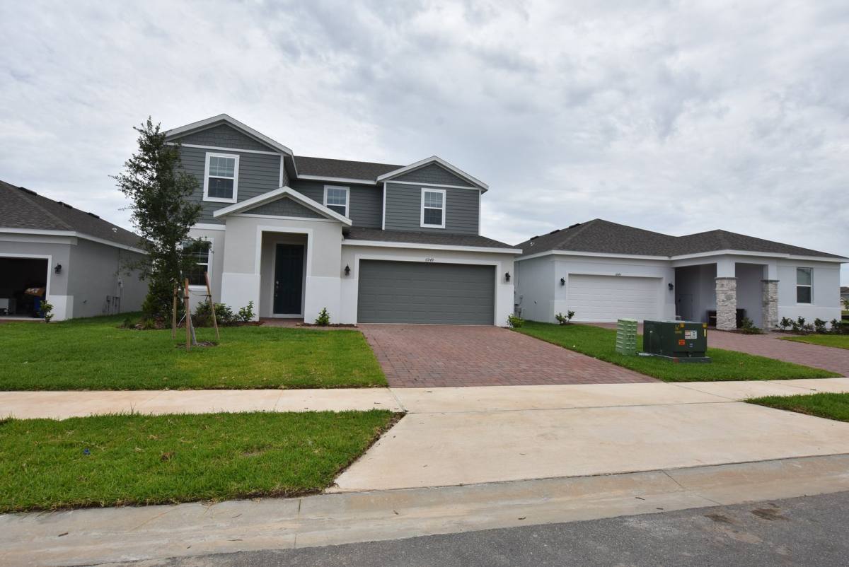 House for rent at 6949 Sunkist Way, Groveland, FL 34736