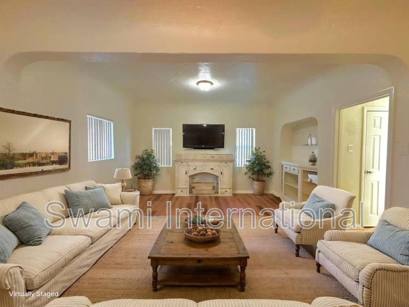 Apartment for rent at 2080 Chestnut Ave, Long Beach, CA 90806