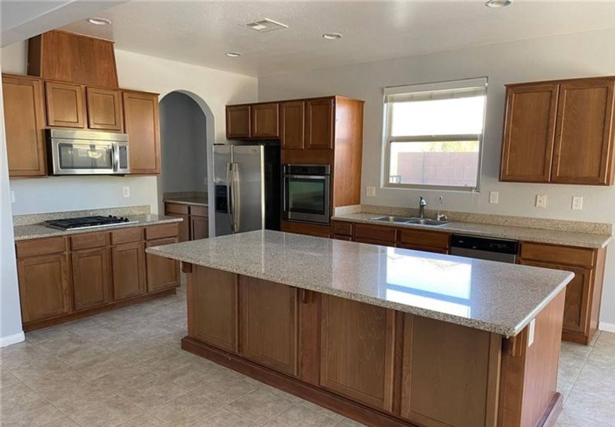 House for rent at 576 Glassford Court, Las Vegas, NV 89148