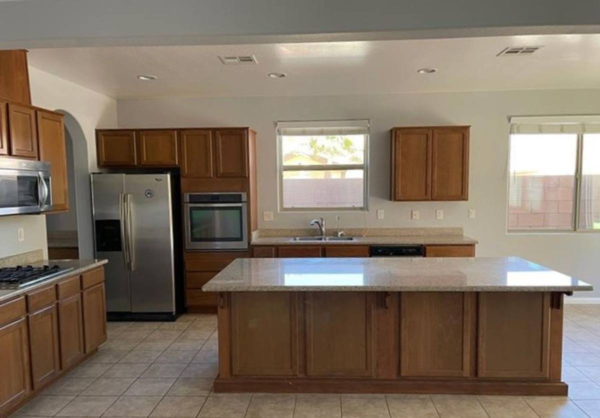 House for rent at 576 Glassford Court, Las Vegas, NV 89148