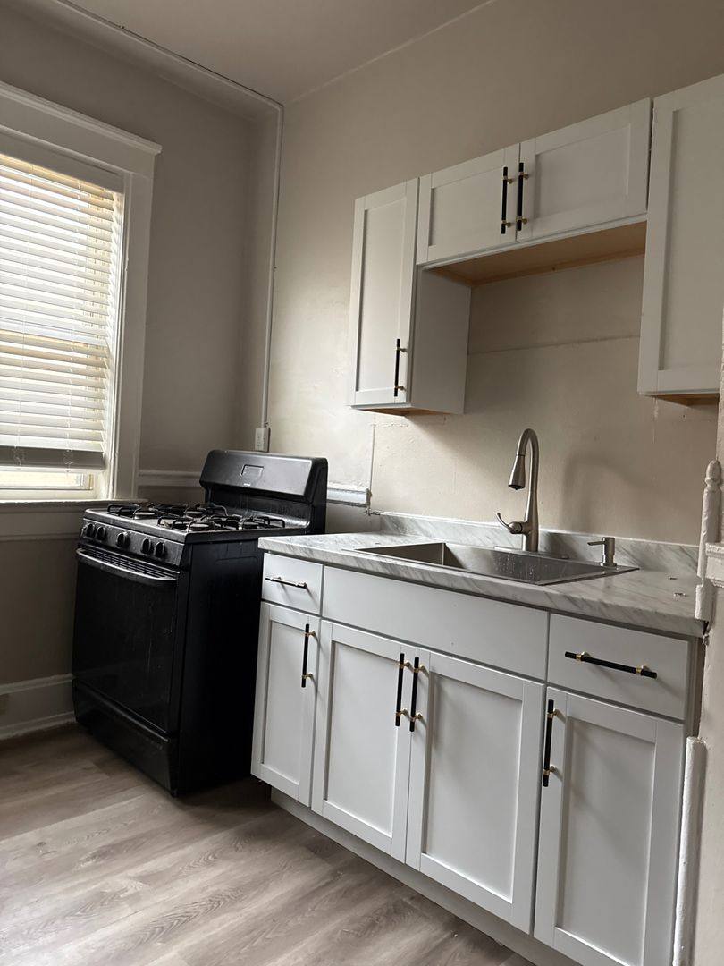 Apartment for rent at 2010-2014 W Pierce St, Milwaukee, WI 53204