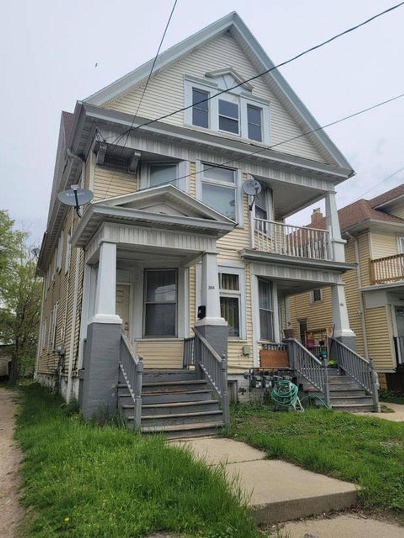 Apartment for rent at 2010-2014 W Pierce St, Milwaukee, WI 53204
