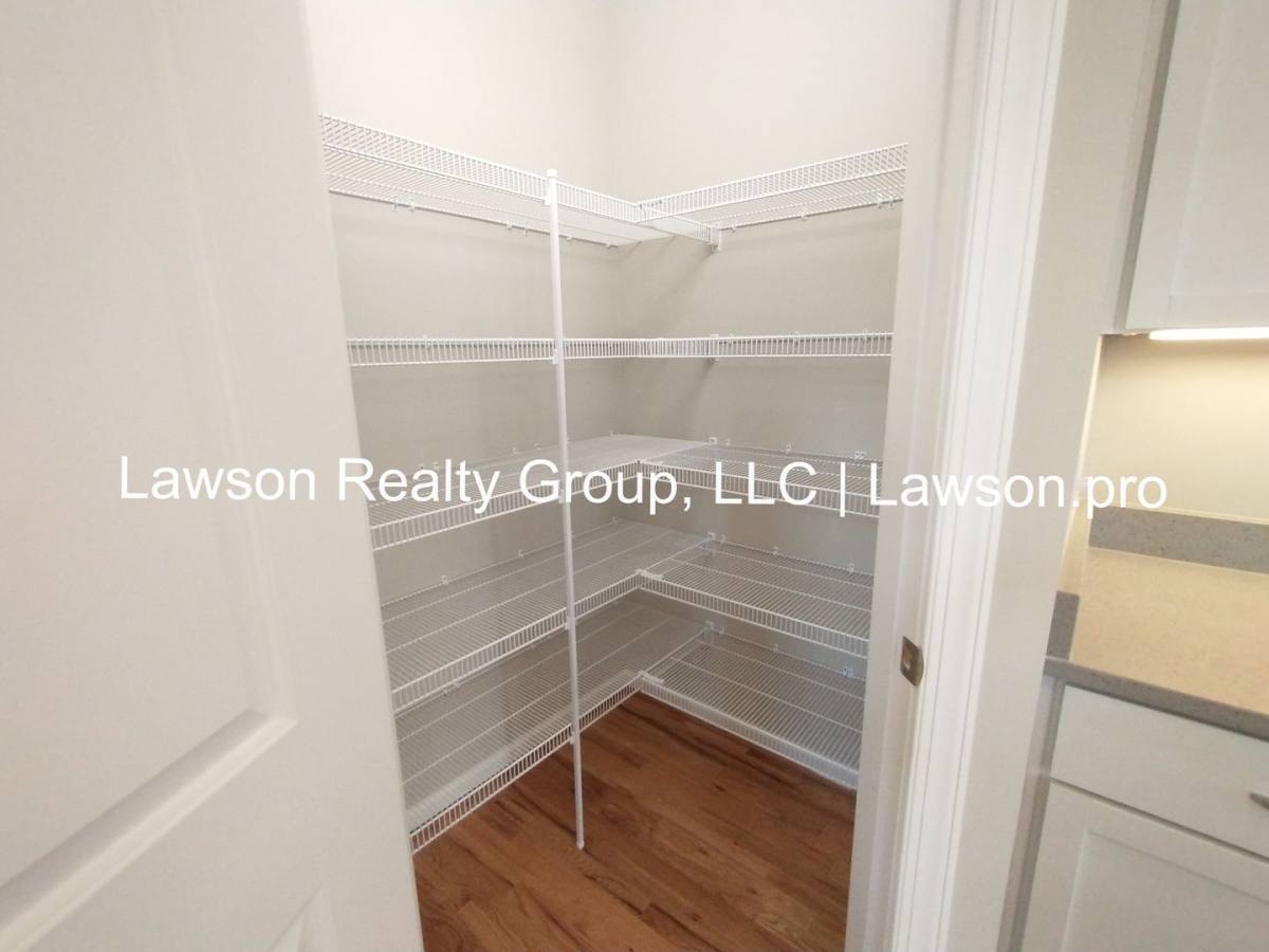 House for rent at 3602 Colonial Green Circle, Roanoke, VA 24018