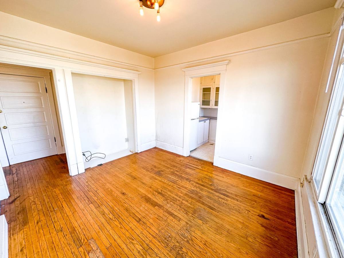 Apartment for rent at 205 19th Ave E, Seattle, WA 98112