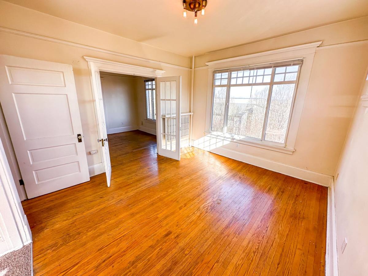 Apartment for rent at 205 19th Ave E, Seattle, WA 98112
