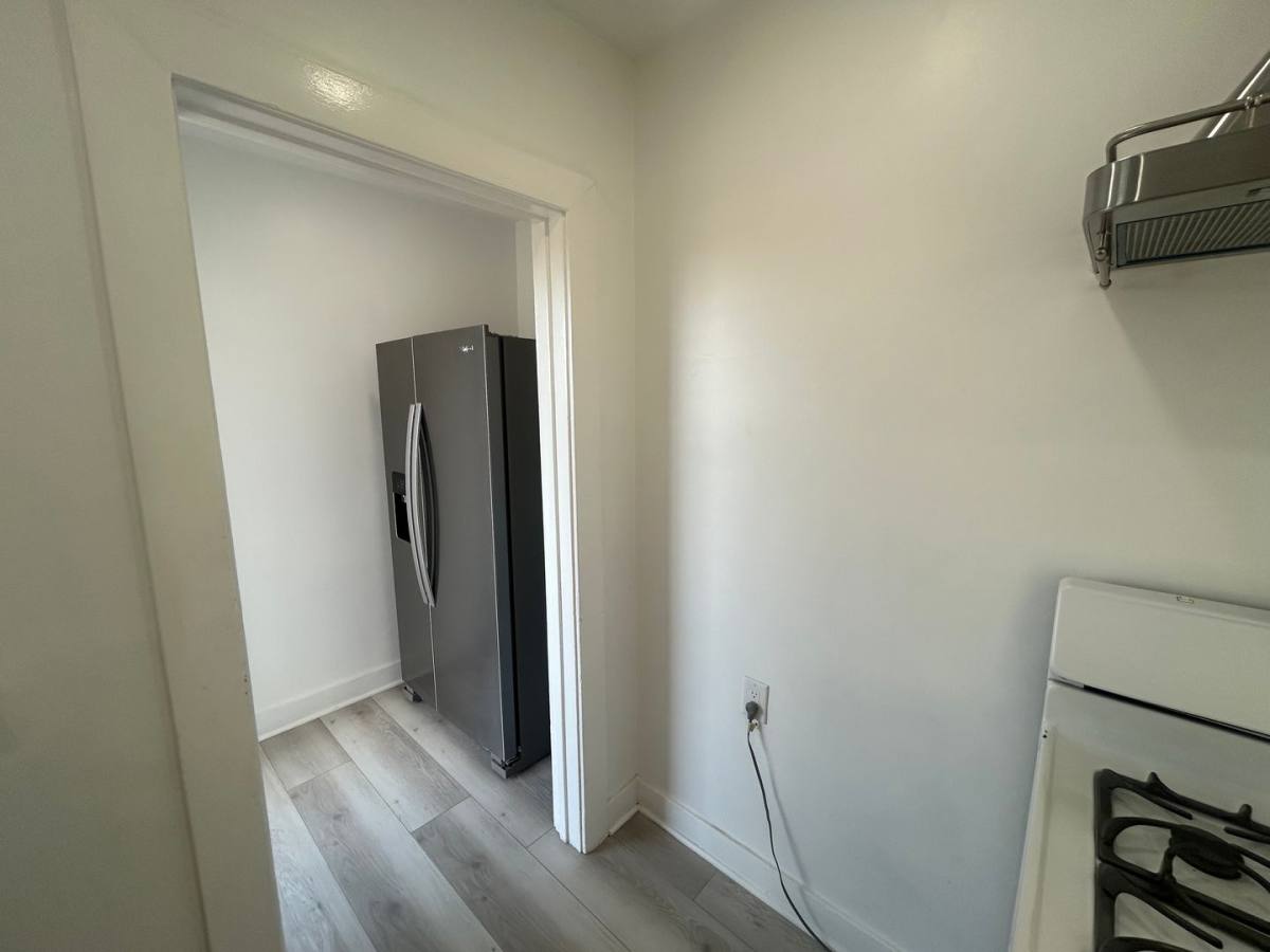 House for rent at 217 N Bel Aire Dr, Burbank, CA 91501