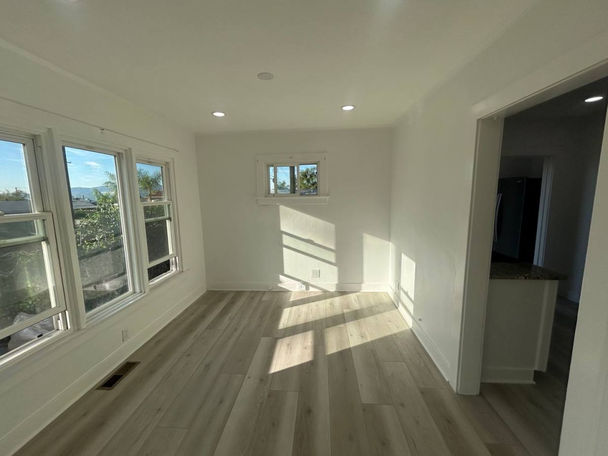 House for rent at 217 N Bel Aire Dr, Burbank, CA 91501