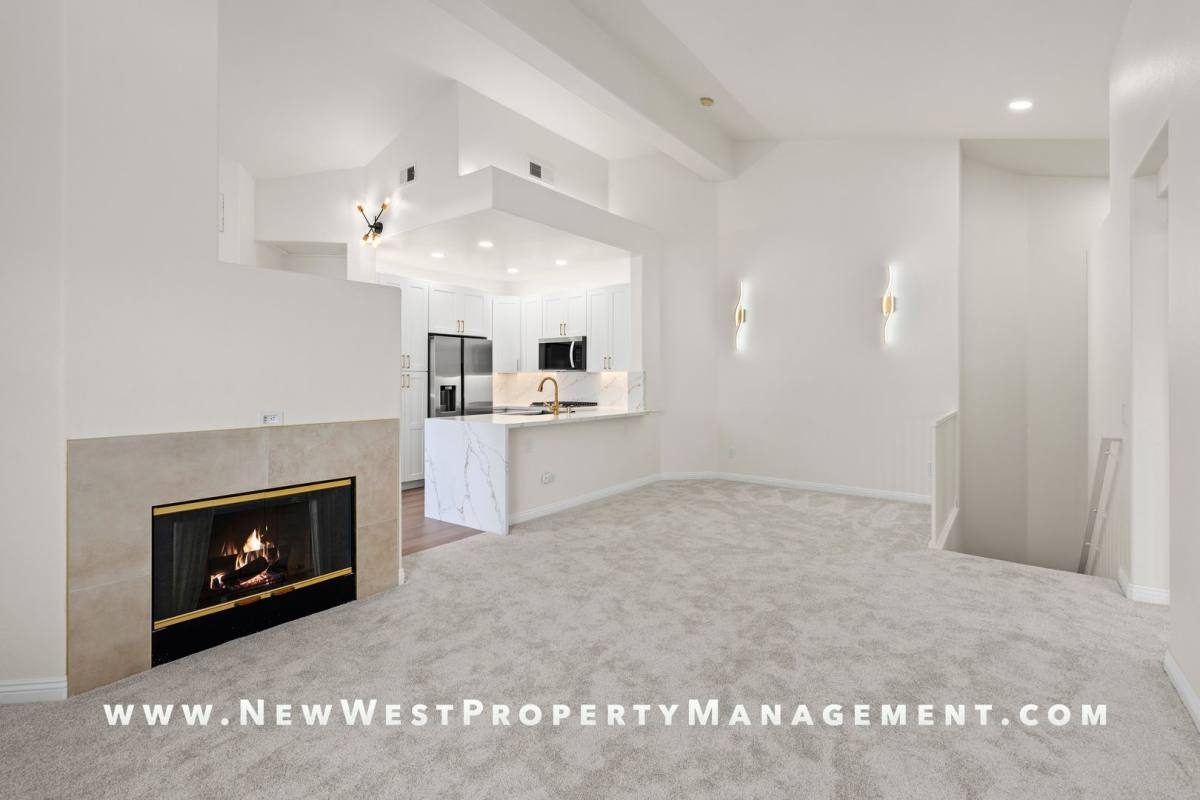 Townhouse for rent at 5522 Renaissance #1, San Diego, CA 92122