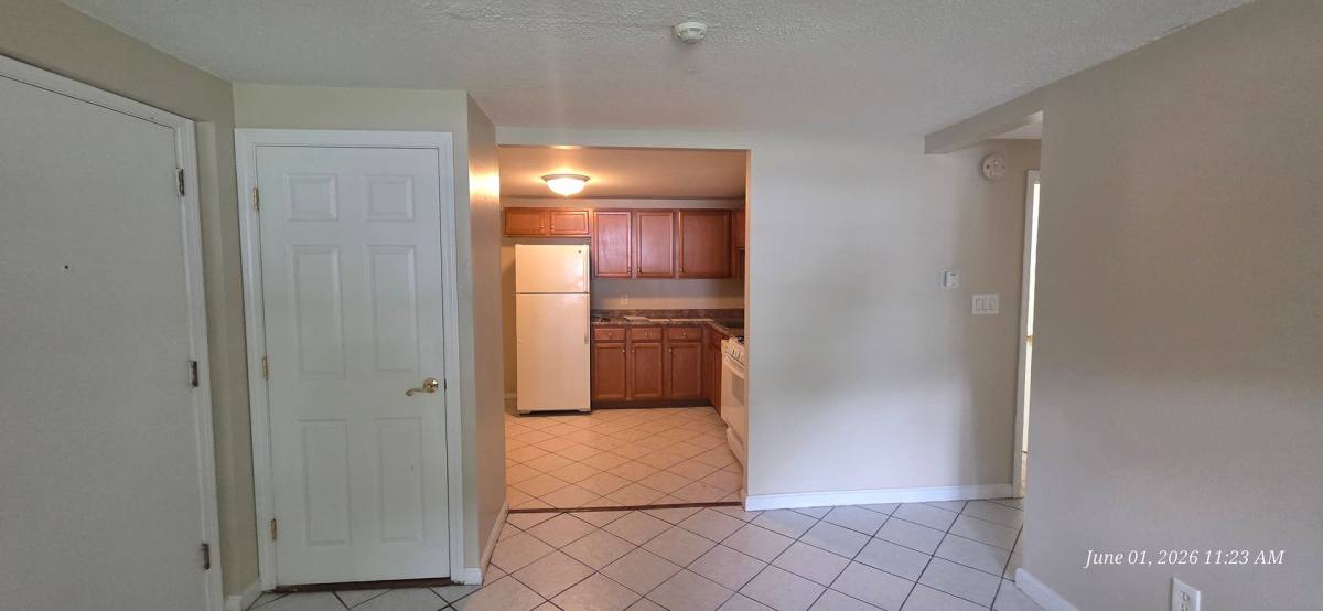 Apartment for rent at 11 Lancelot Court, Salem, NH 03079
