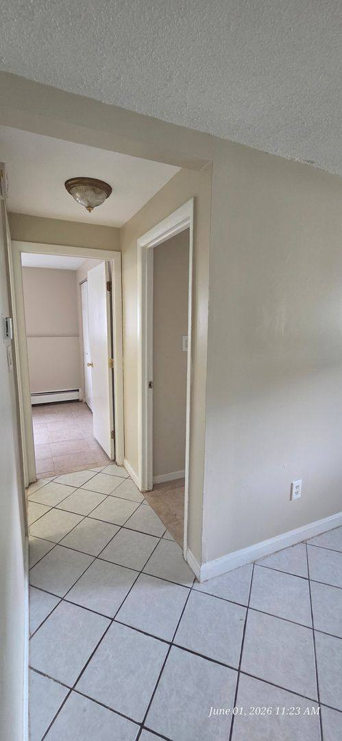 Apartment for rent at 11 Lancelot Court, Salem, NH 03079