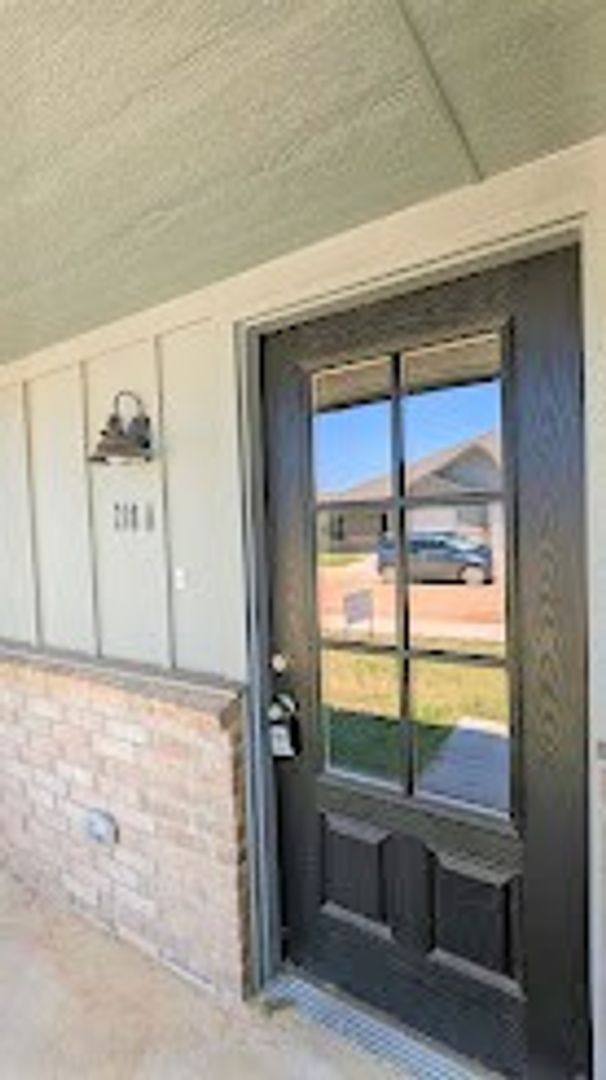 Apartment for rent at 780 NE 27th St, Oklahoma City, OK 73160