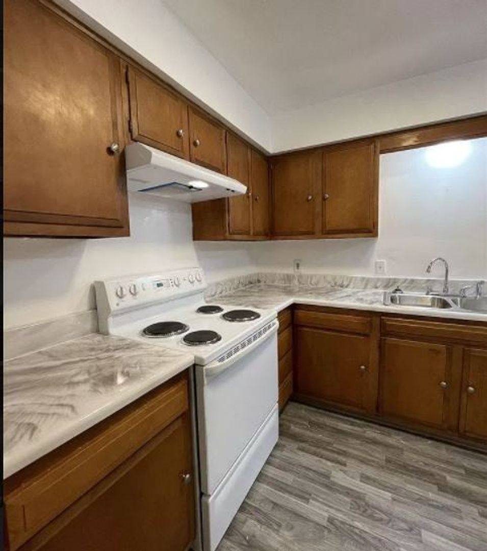 Apartment for rent at 3709 Harrison St, Bellevue, NE 68147