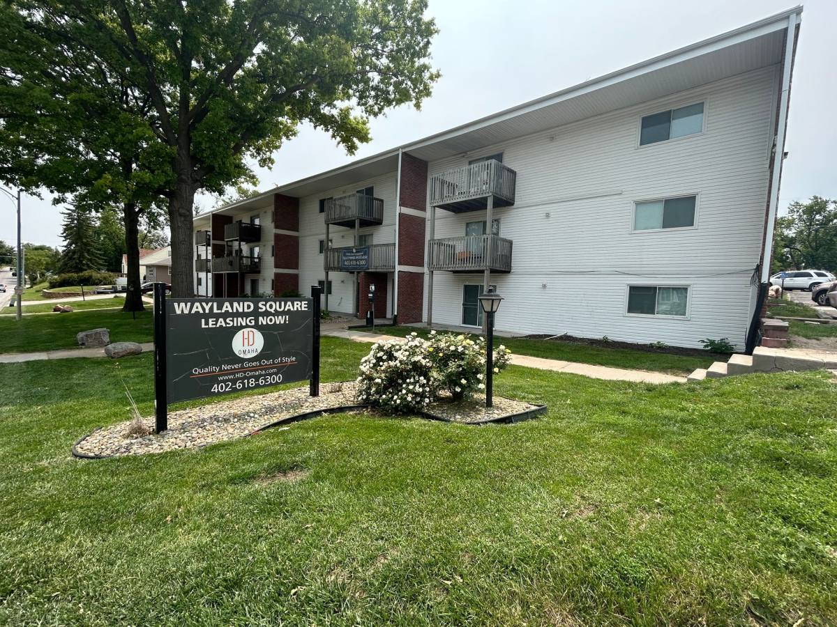 Apartment for rent at 3709 Harrison St, Bellevue, NE 68147