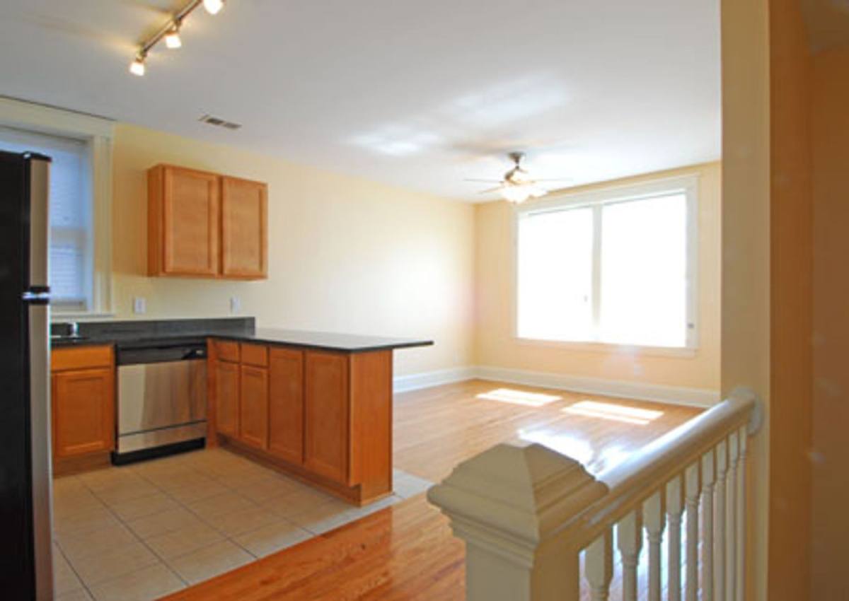 Apartment for rent at 1021-23 S Boyle Ave, Saint Louis, MO 63110