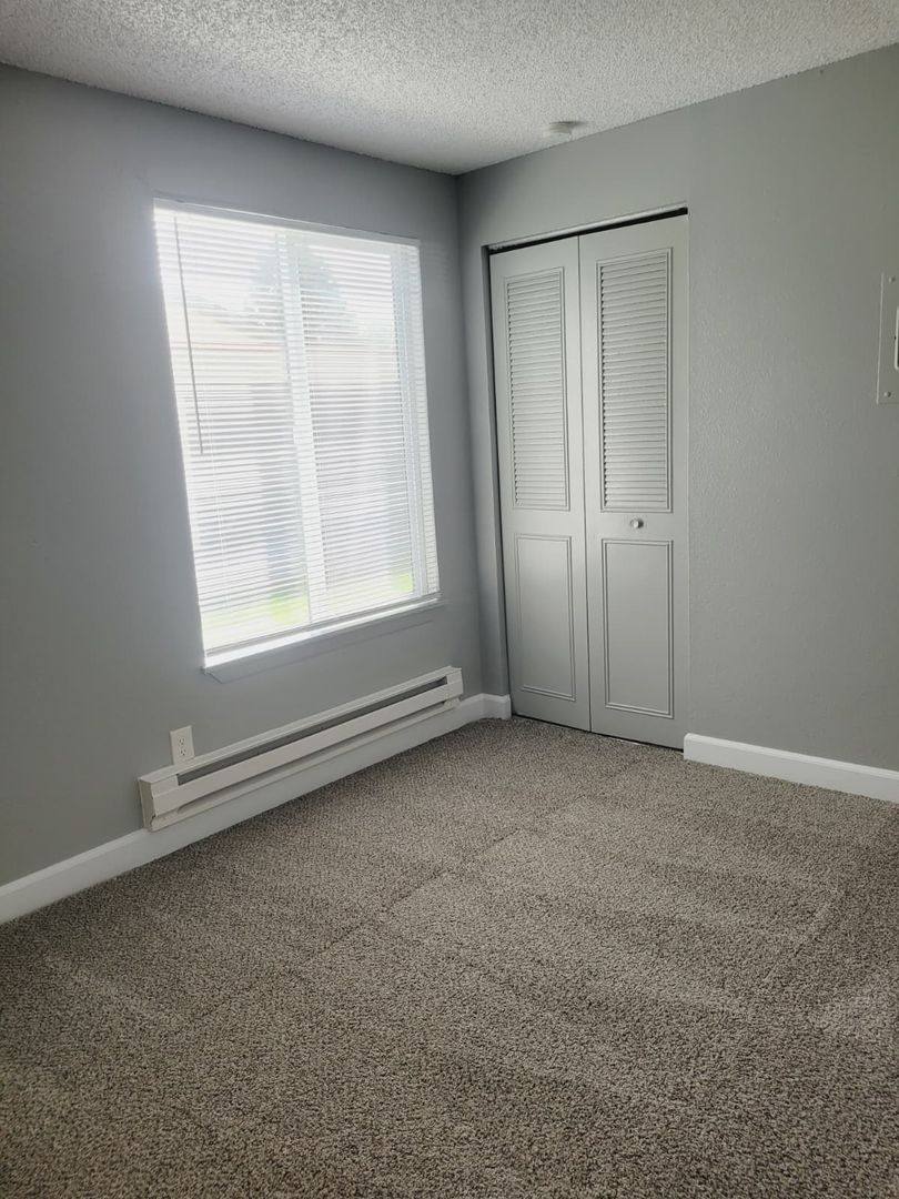 Apartment for rent at 505 S Olympia St, Kennewick, WA 99336
