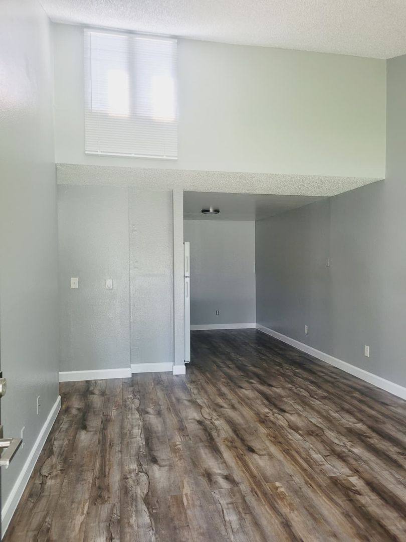Apartment for rent at 505 S Olympia St, Kennewick, WA 99336