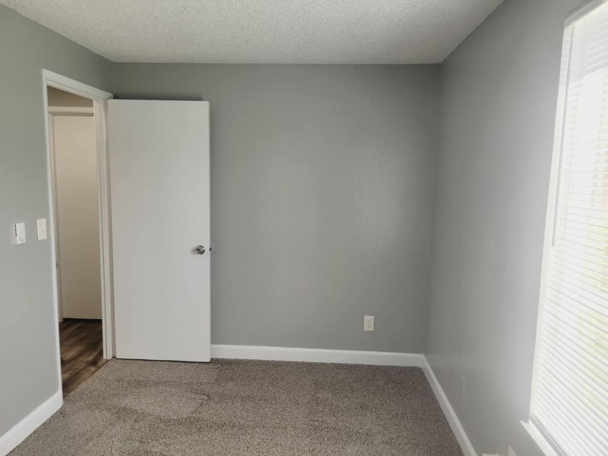 Apartment for rent at 505 S Olympia St, Kennewick, WA 99336