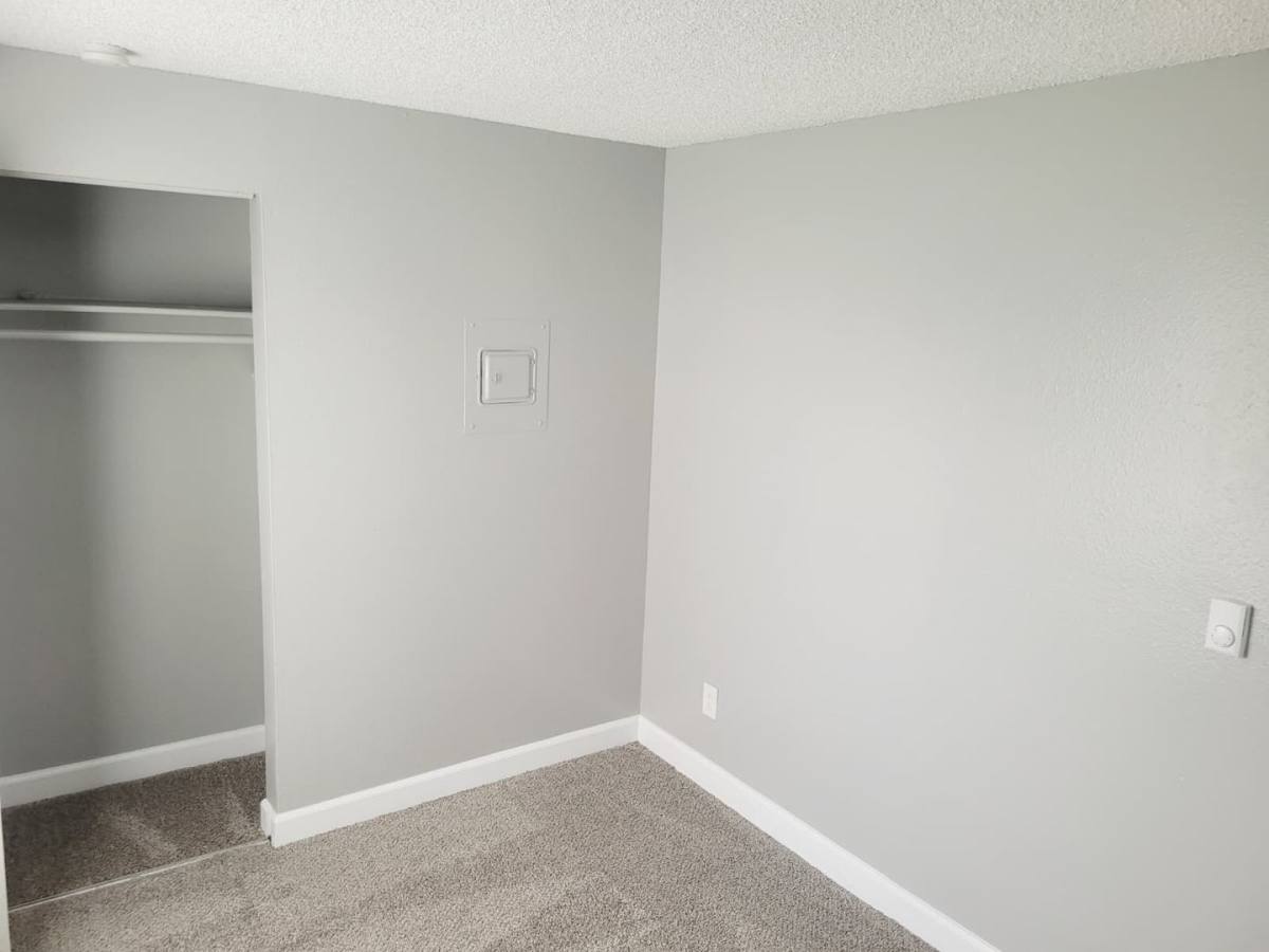 Apartment for rent at 505 S Olympia St, Kennewick, WA 99336