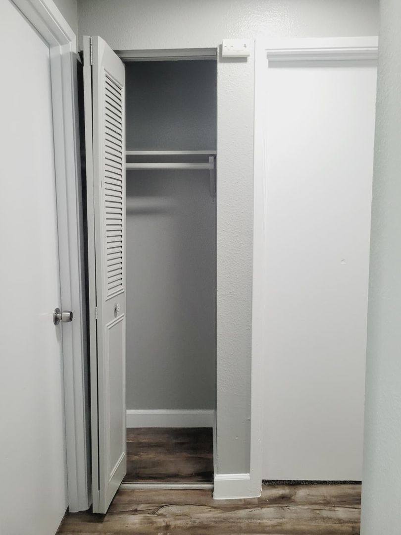 Apartment for rent at 505 S Olympia St, Kennewick, WA 99336
