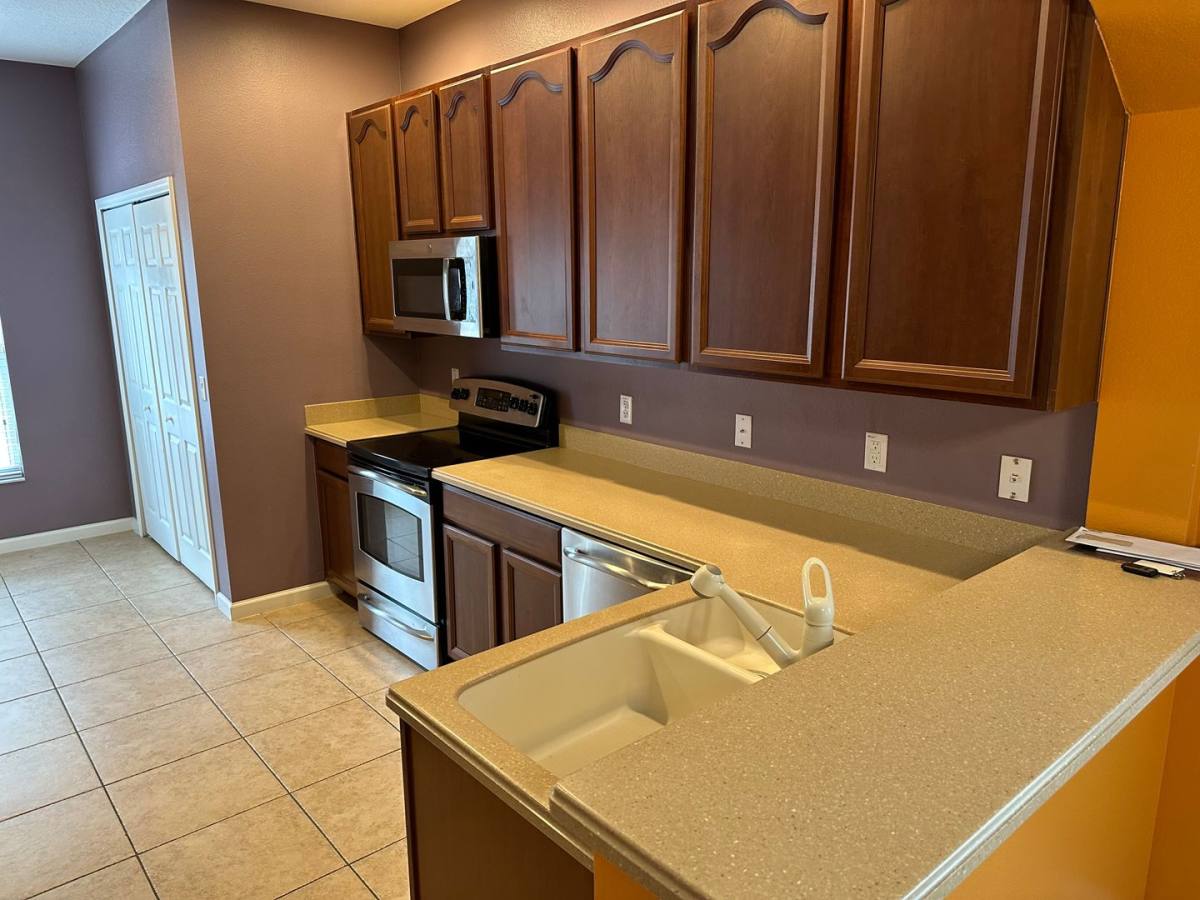 Townhouse for rent at 9118 Sabal Pine Way, Orlando, FL 32832