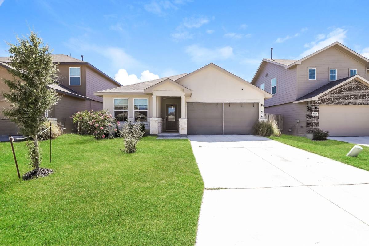 House for rent at 6830 Whisper Grove, San Antonio, TX 78252