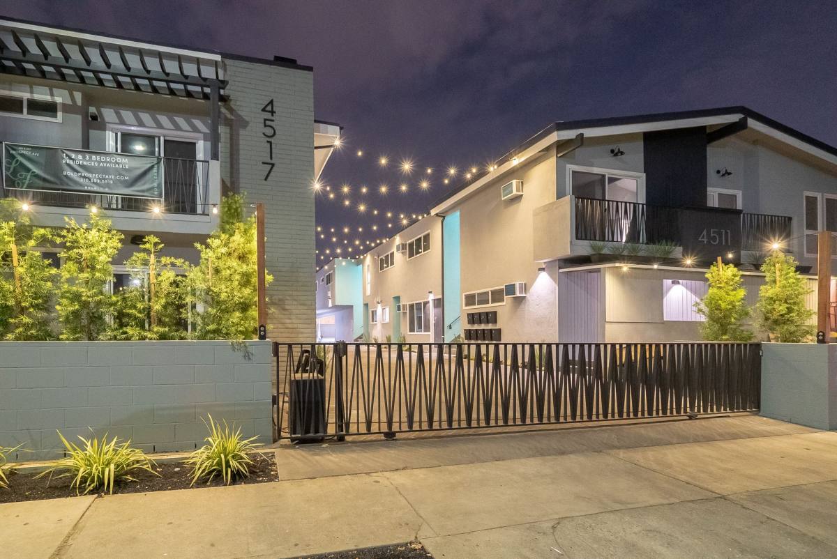 Apartment for rent at 4511-4517 Prospect Ave, Los Angeles, CA 90027