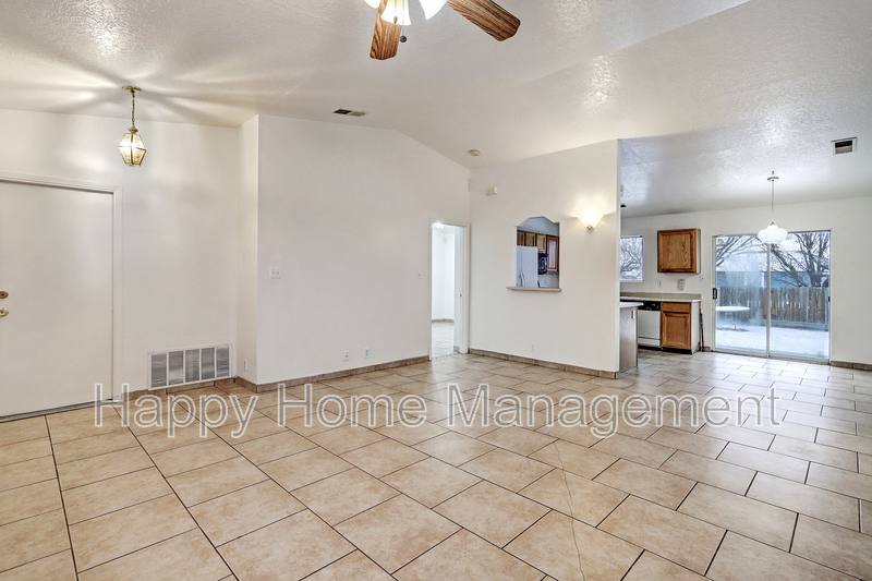 House for rent at 1312 Quartz Dr SW, Albuquerque, NM 87121