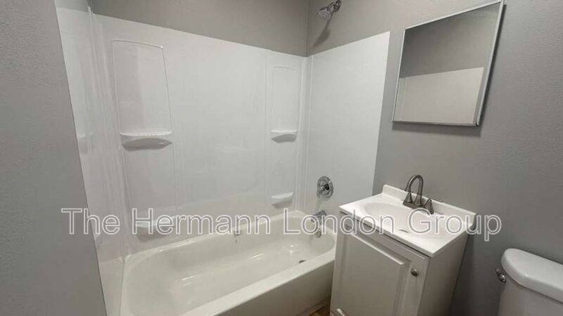 Apartment for rent at 5042 Pernod Ave #2F, Saint Louis, MO 63139