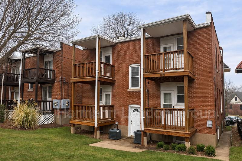 Apartment for rent at 5042 Pernod Ave #2F, Saint Louis, MO 63139