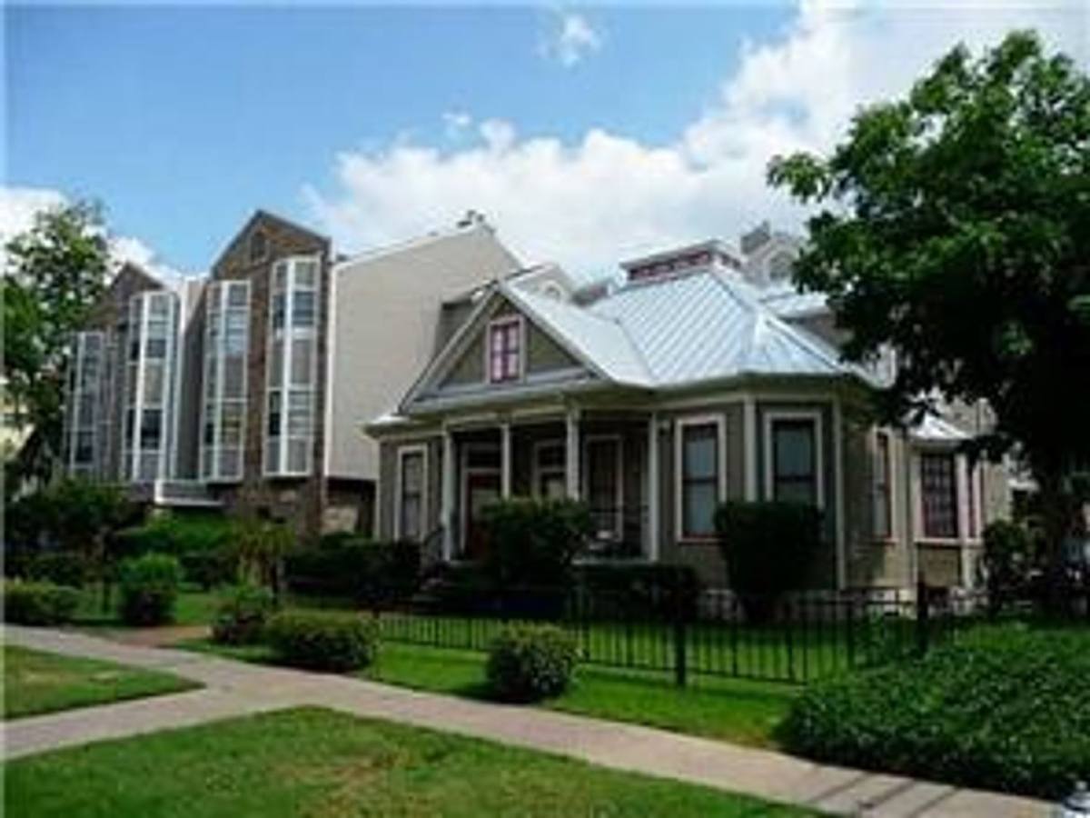 Condo for rent at 915 W 23rd #105, Austin, TX 78705