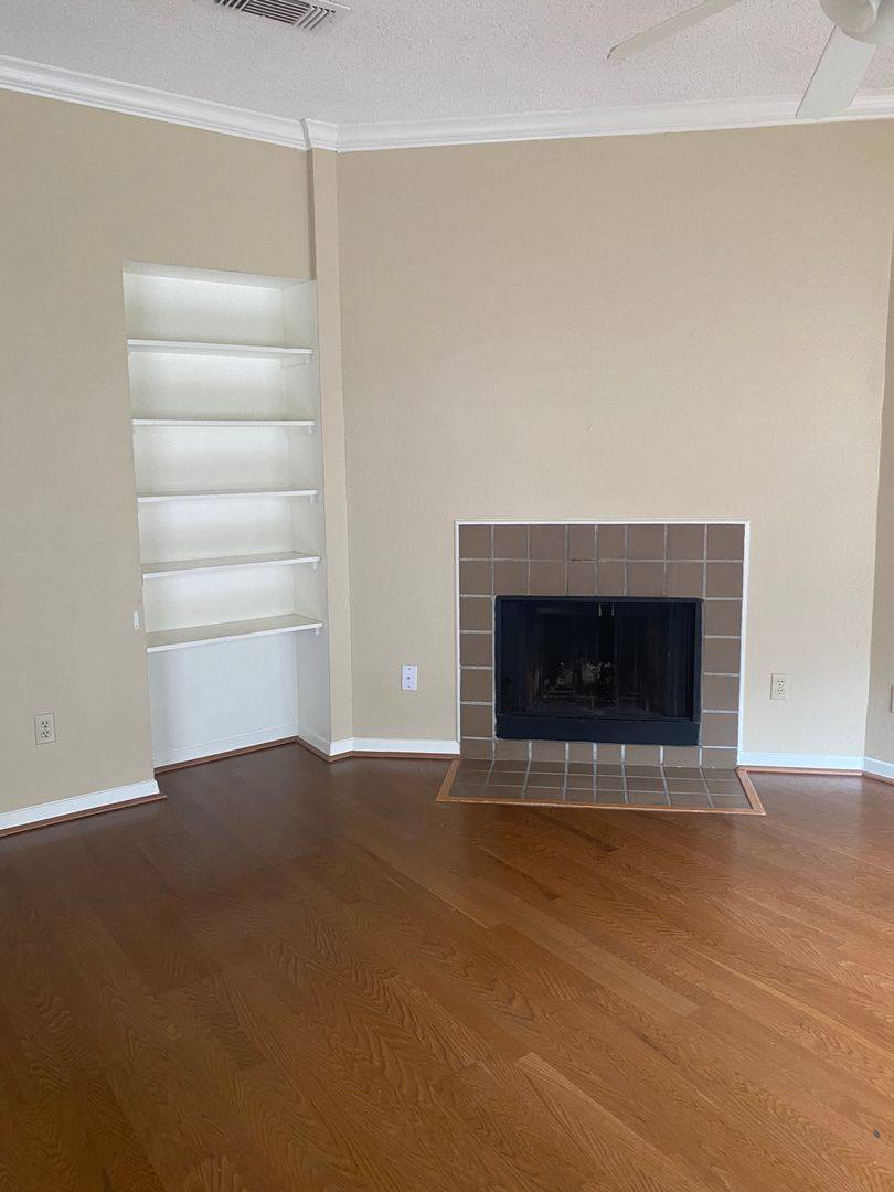 Condo for rent at 915 W 23rd #105, Austin, TX 78705