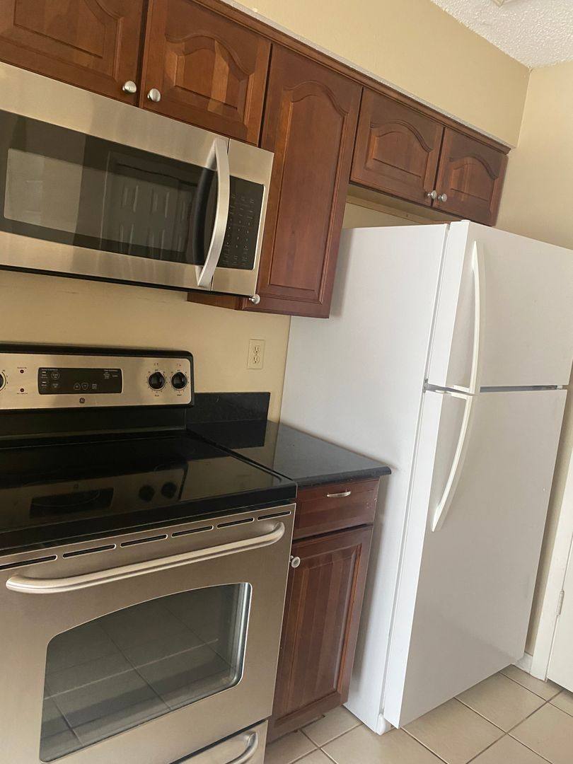 Condo for rent at 915 W 23rd #105, Austin, TX 78705