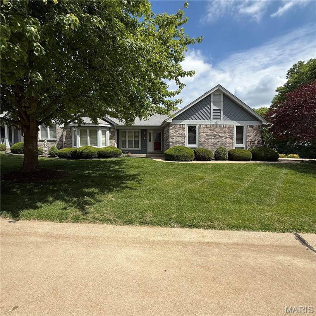 House for rent at 6 Depaula Trail, Saint Charles, MO 63301