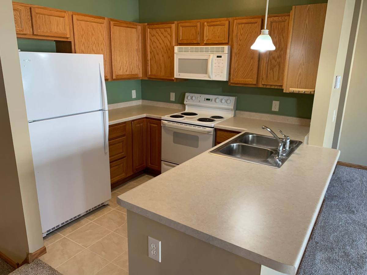 Townhouse for rent at 6824 Meadow Grass Lane S, Cottage Grove, MN 55016