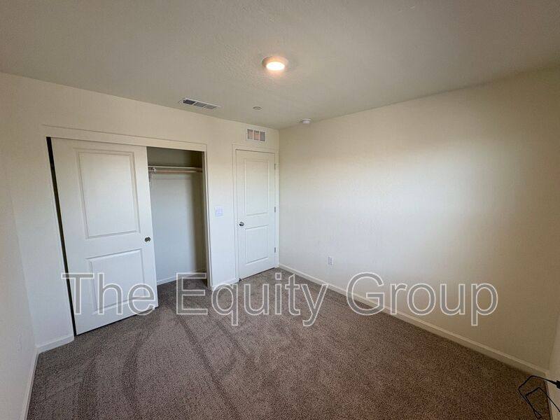 House for rent at 1900 Oaks Fall Court, Tulare, CA 93274
