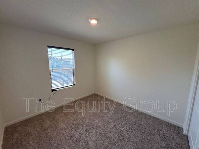 House for rent at 1900 Oaks Fall Court, Tulare, CA 93274