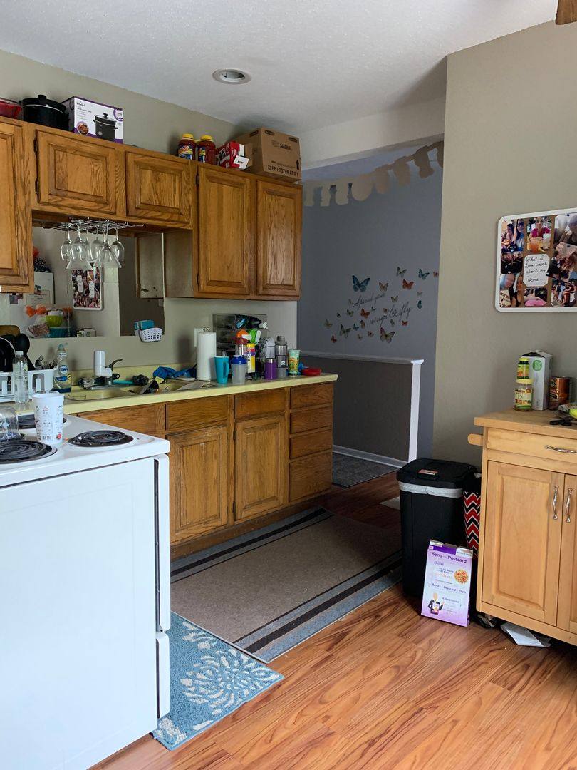 Apartment for rent at 325 E Plum St, Mankato, MN 56001