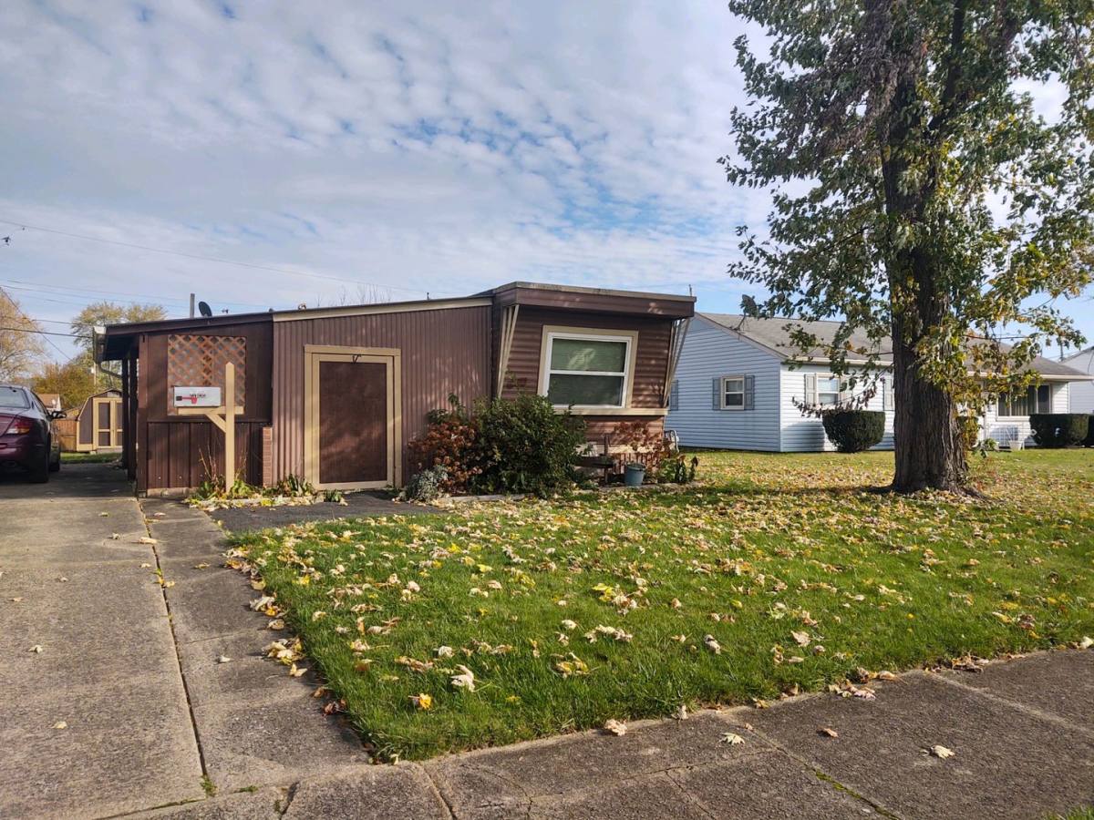 House for rent at 2322 Morris Ave NE, Canton, OH 44705