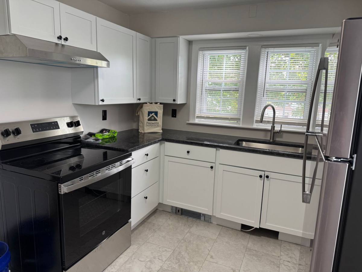 Apartment for rent at 24 Pine St, Pawtucket, RI 02860