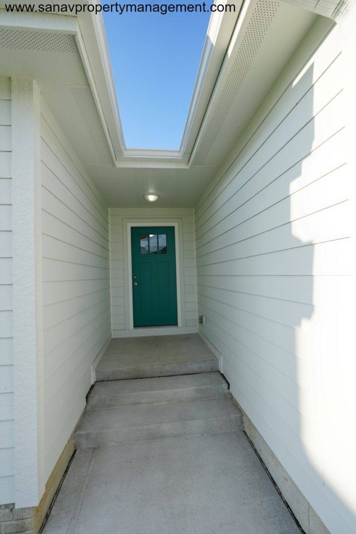 House for rent at 700 SE Mesa Dr, Waukee, IA 50263