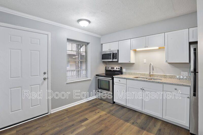 Apartment for rent at 123 W Walnut St N, Lancaster, OH 43130